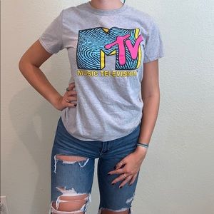 Gray MTV T-shirt